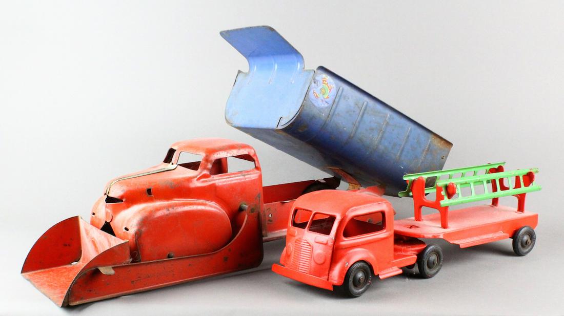 Marx Lumar Dump Truck & Kingsbury Fire Truck: Marx Lumar Dump Truck & Kingsbury Fire Truck. Kingsbury is an old repaint.