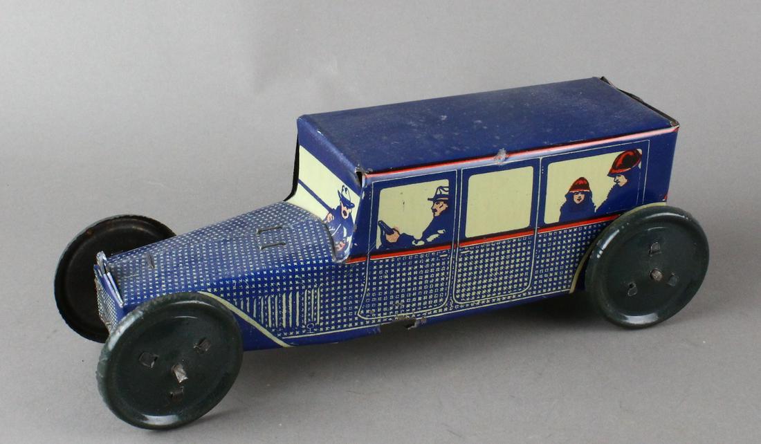 Mohawk Toys Tin Limousine: Mohawk Toys Tin Limousine. c.1919 pre J. Chein tin toy with great lithography.