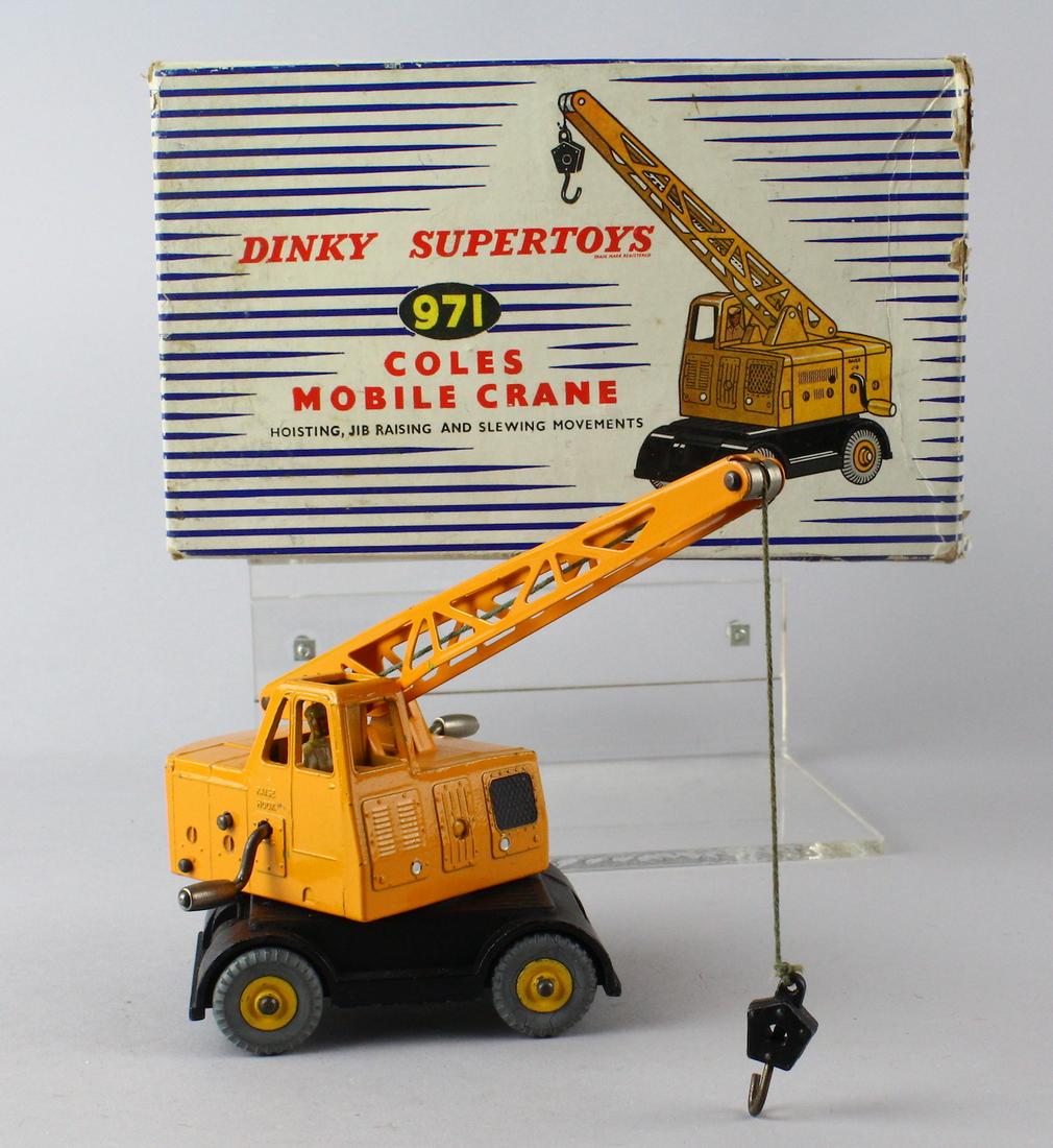 Dinky Supertoys Coles Crane #971 NM in Box: Dinky Supertoys Coles Crane #971 NM in Box.
