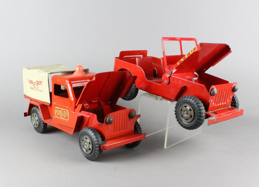Pair of Marx VFD Fire Dept. Jeeps: Pair of Marx Fire Dept Jeeps. Chief jeep is all original, rescue jeep is an older excellent restoration including the canvas top.