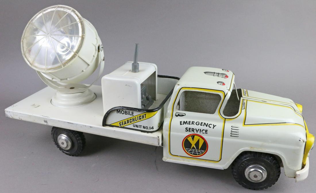 Marx Lumar Mobile Searchlight No 14: Marx Lumar Mobile Searchlight No 14 tin 19 inches