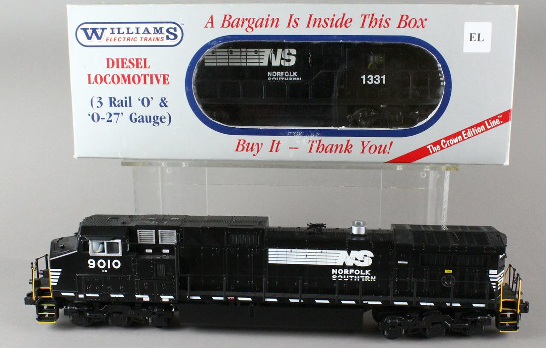 2 Norfolk Southern Diesel Engines Williams & MTH (1 of 2)