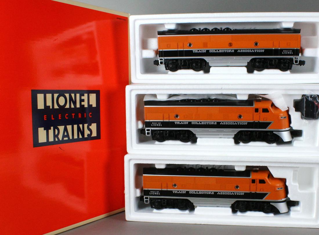 Lionel TCA  F-3 ABA Diesel Engine Set in Box (1 of 2)