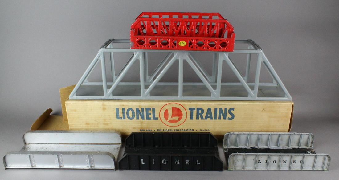 Lionel Trestle 317 & Girder Bridges in Box (1 of 3)