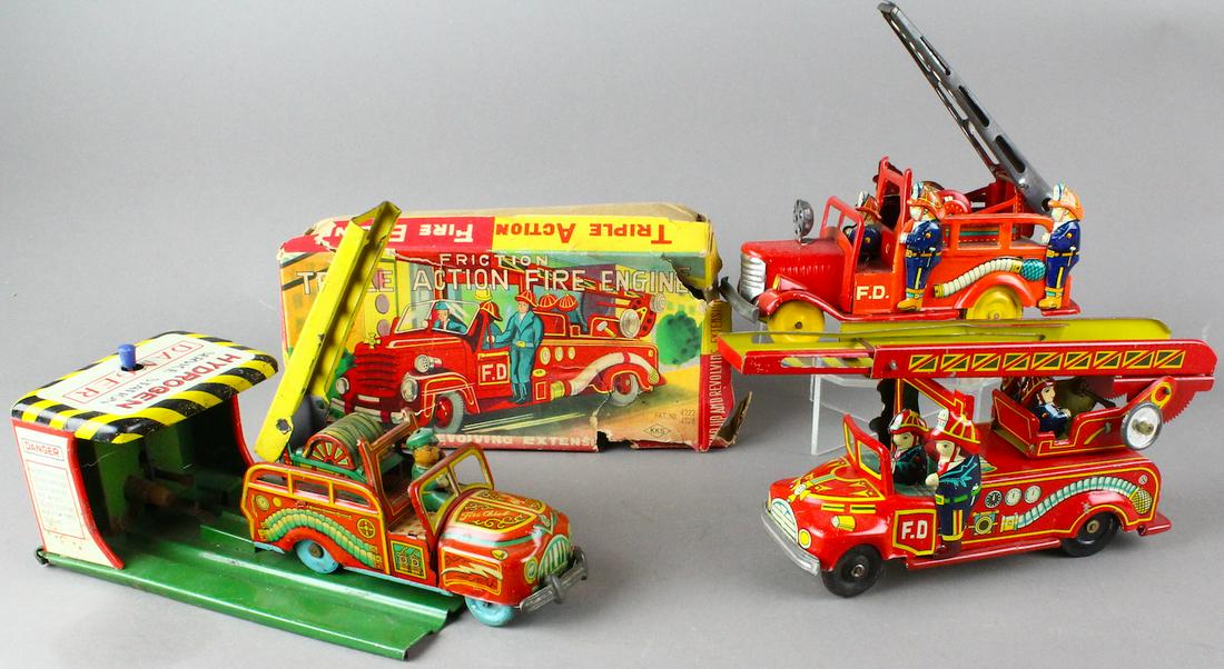 Japan TIn Toy Fire Engines (1 of 3)