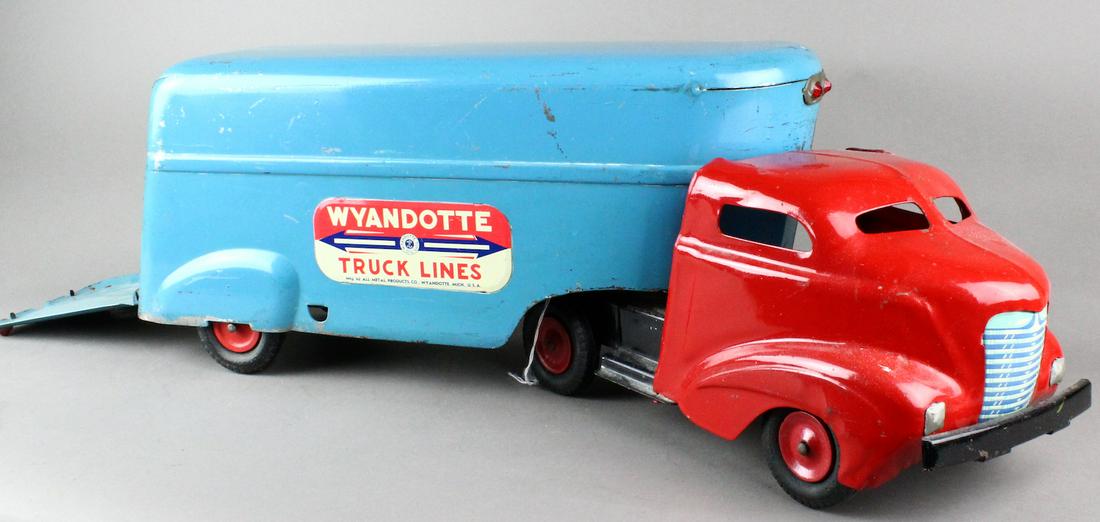 Wyandotte Truck Lines Large Pressed Steel Truck (1 of 5)