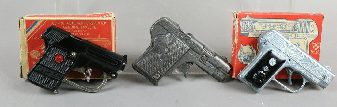 Kilgore Cap Gun Lot: Kilgore Cap Gun Lot Bobcat Clip 50 Border ( needs TLC)