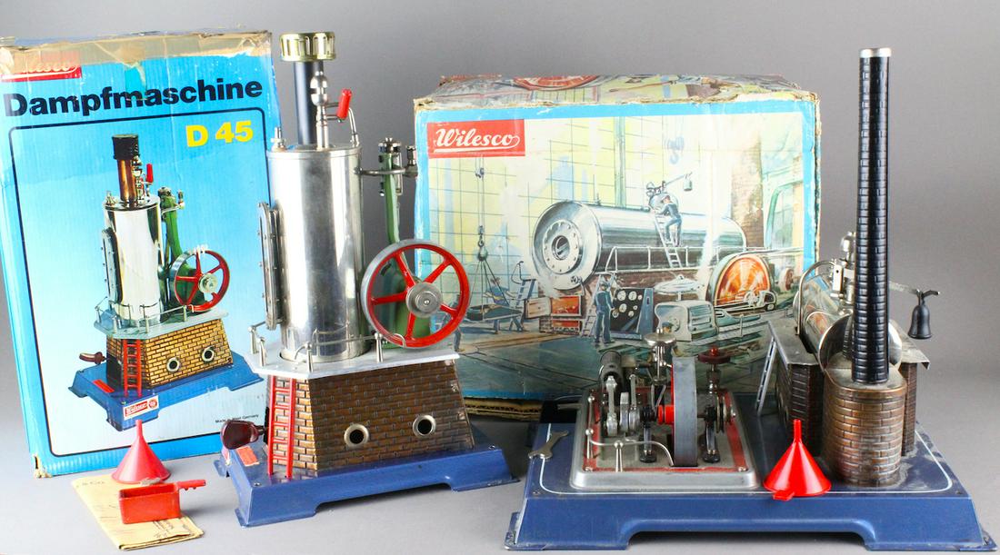 Wilesco German Steam Engines in Box (1 of 3)
