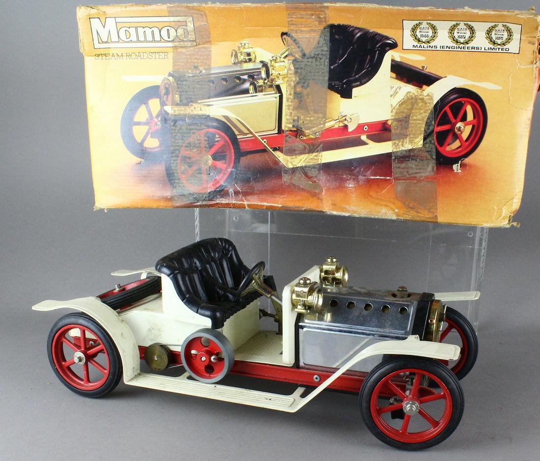 Mamod Steam Roadster in Box (1 of 2)