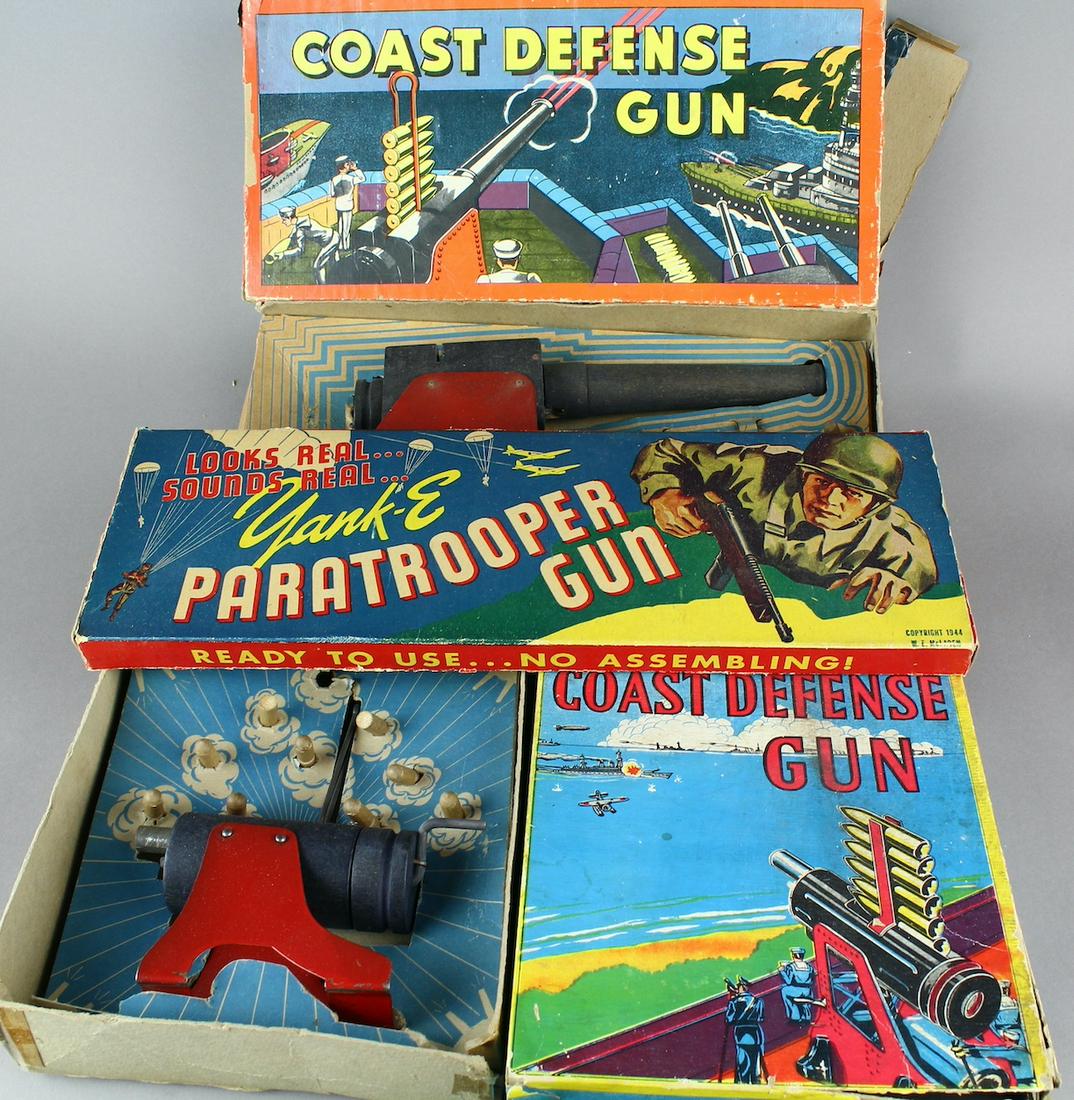 WWII Coast Defense & Paratrooper Guns Boxed (1 of 3)
