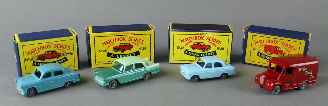 Matchbox Moko Lesney Grey Wheel Cars in Box (1 of 6)