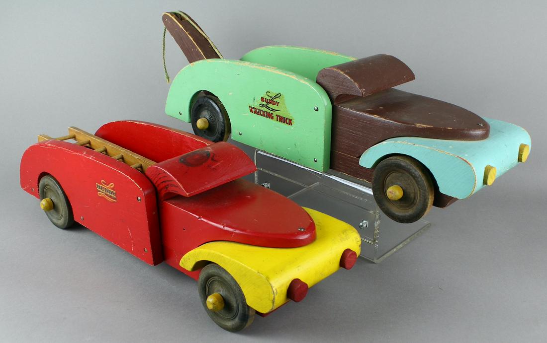 Buddy L Wrecker and Ladder Truck (1 of 4)