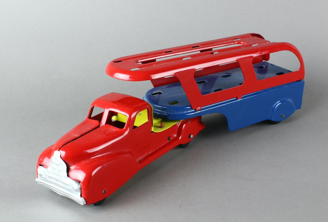 Marx Pressed Steel Car Carrier (1 of 5)