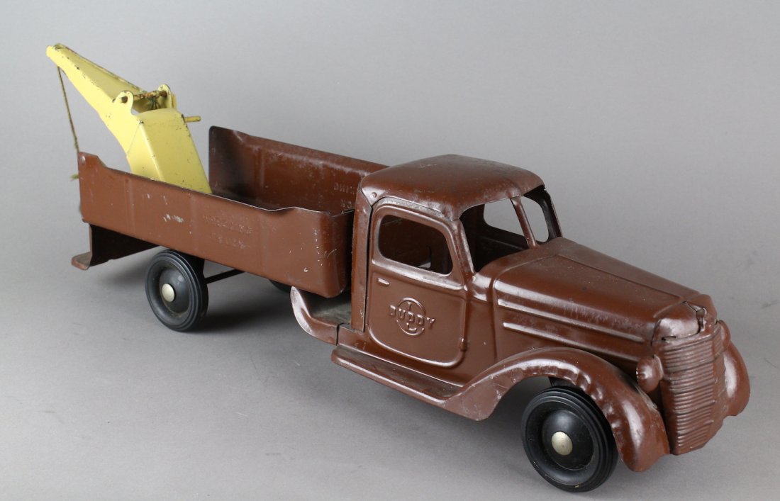 Buddy L Tow Truck Wrecker: Buddy L Tow Truck Wrecker. Pressed steel overpainted.