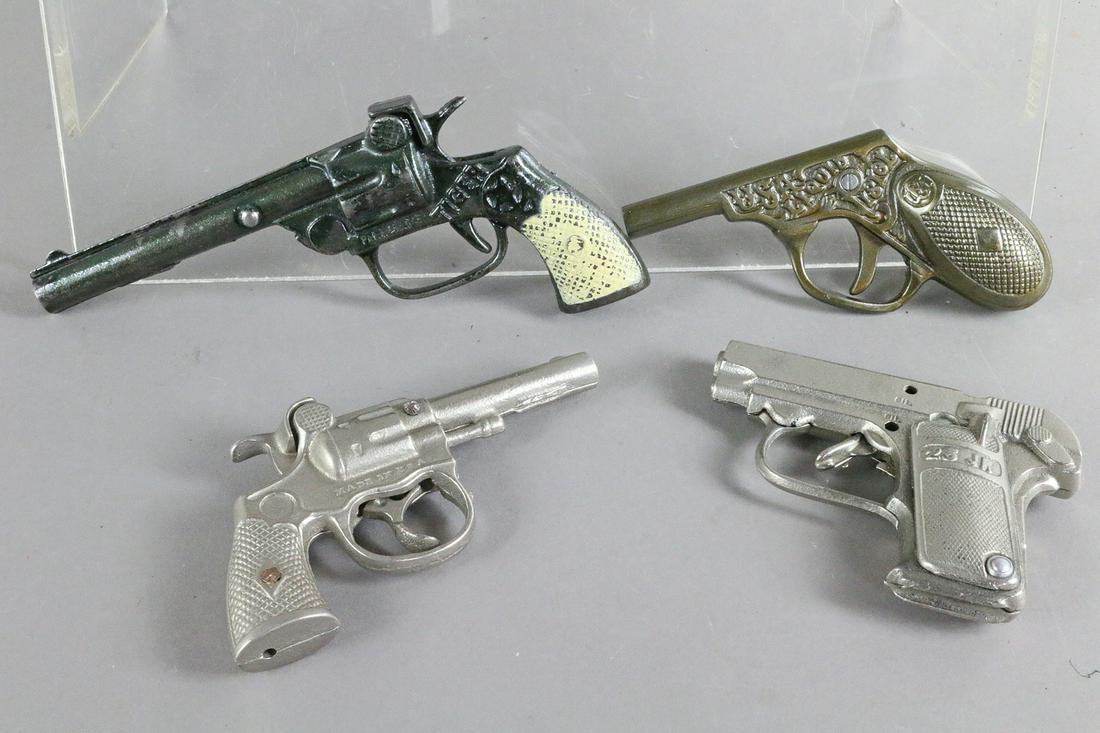 Kenton Kilgore Cast Iron Cap Gun Lot Liquid Pistol: Kenton Kilgore Cast Iron Cap Gun Lot Liquid Pistol 25-50 Xtra