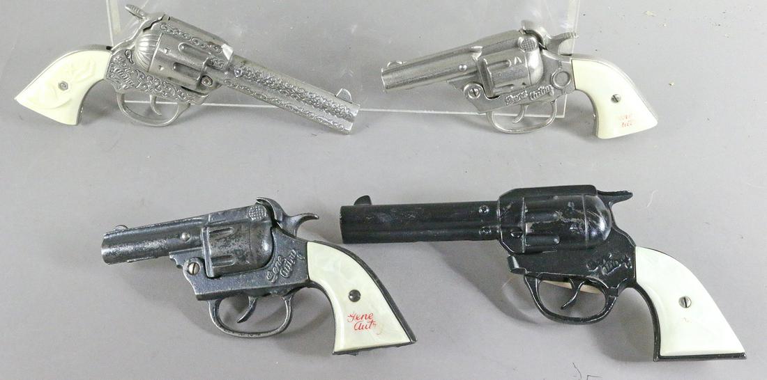 Kenton Stevens Gene Autry Lot: Kenton Stevens Gene Autry Lot, 4, cast iron