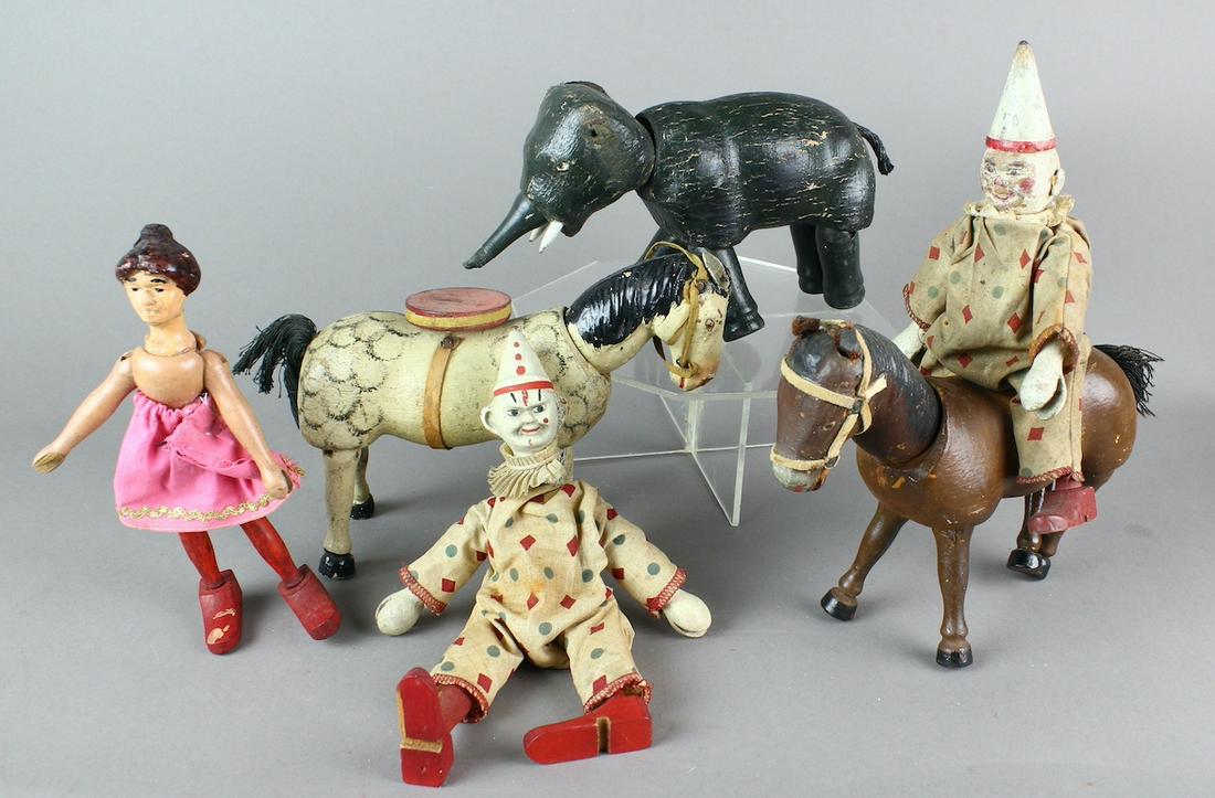 Schoenhut Circus Figures & Clowns: Schoenhut Circus Clowns, Trapeze artist & animals.
