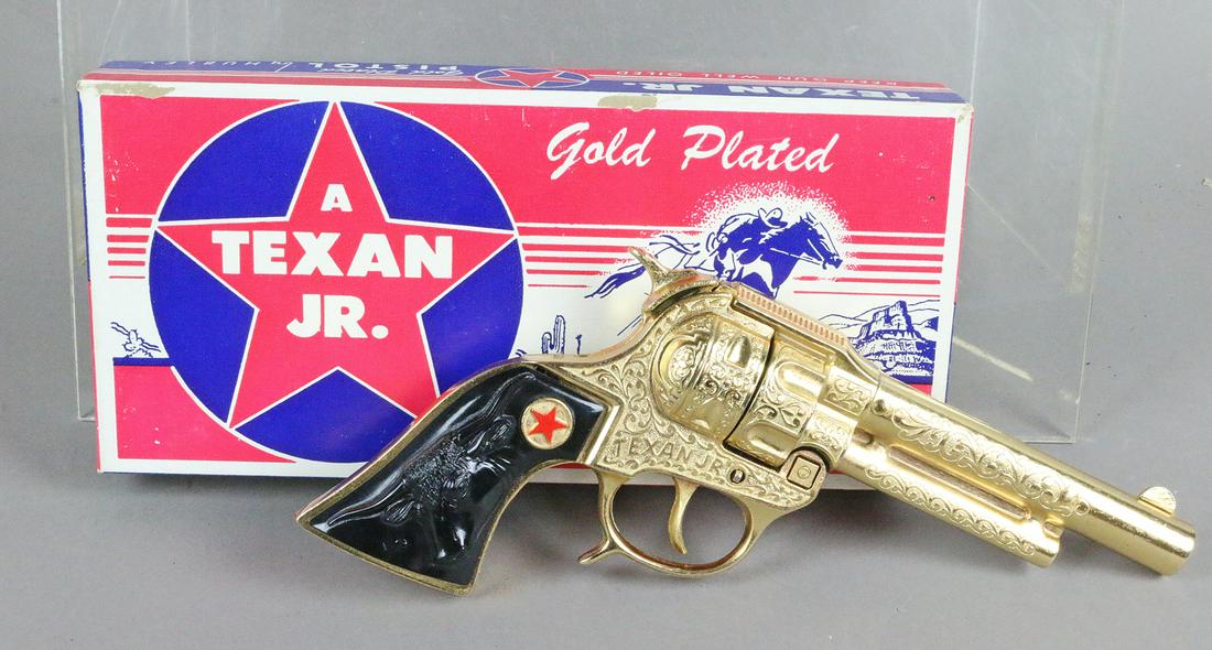 Hubley Texan Cap Gun Gold in Box: Hubley Texan Cap Gun Gold in Box