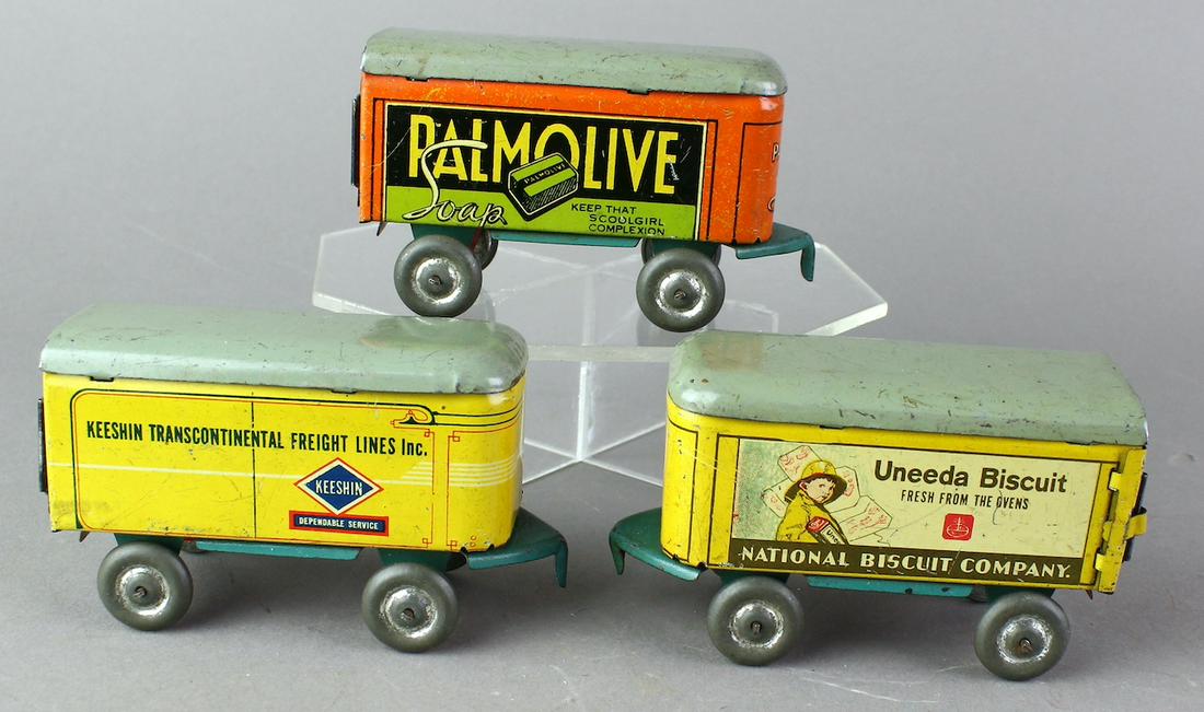 1930s Lindstrom Tin Advertising Trucks (1 of 4)