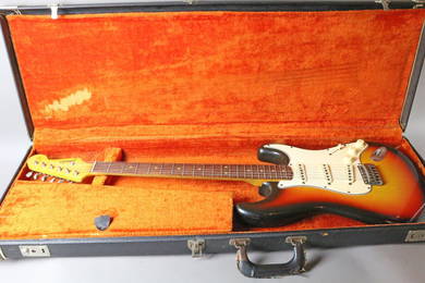 1965 Fender Stratocaster Guitar, All original!!