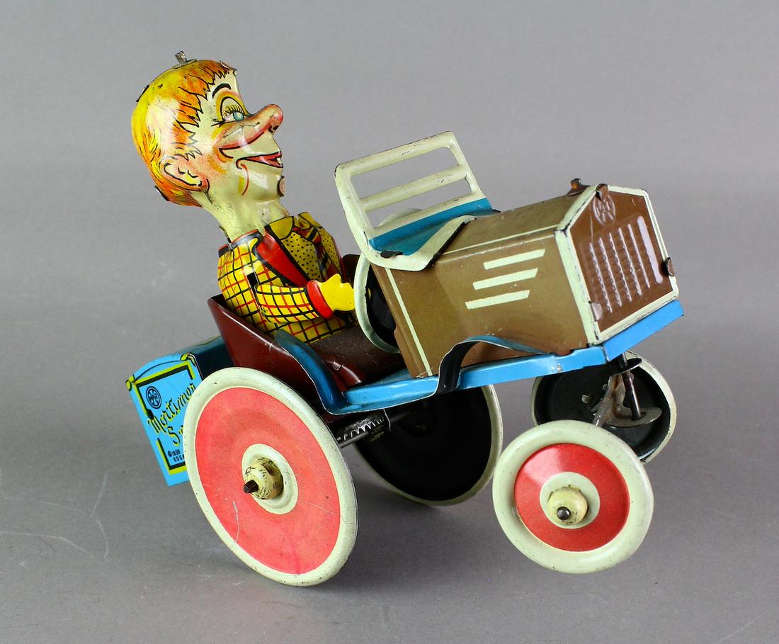 1930s Louis Marx Moritmer Snerd Tricky Auto Wind Up: Louis Marx Moritmer Snerd Crazy Car - Tricky Auto wind up. Great color and working wind up from the Edgar Bergen characters.