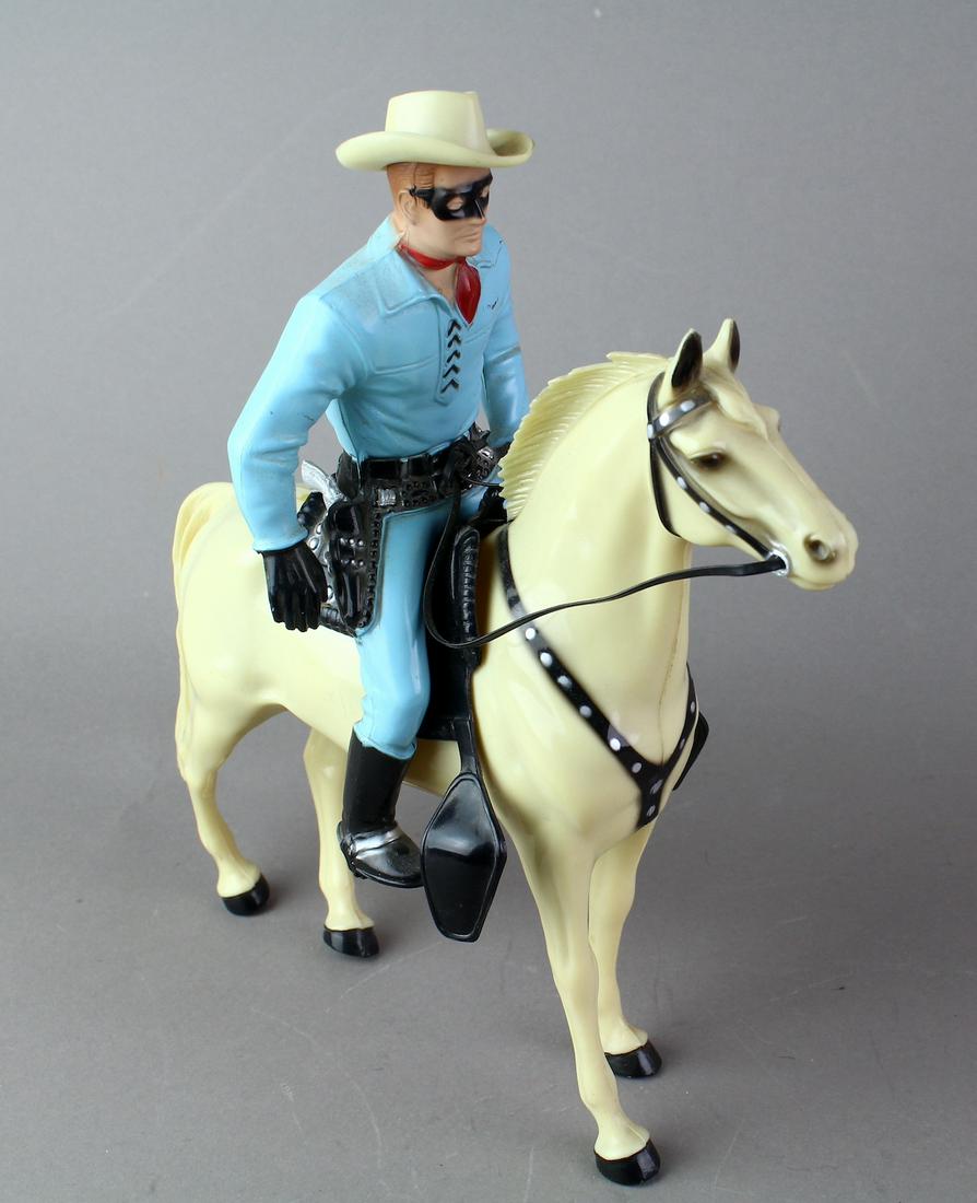 Hartland Lone Ranger on Horse with Guns: Hartland Lone Ranger on Horse with Guns. Excellent complete Hartland Plastics Co. statue of the masked cowboy.