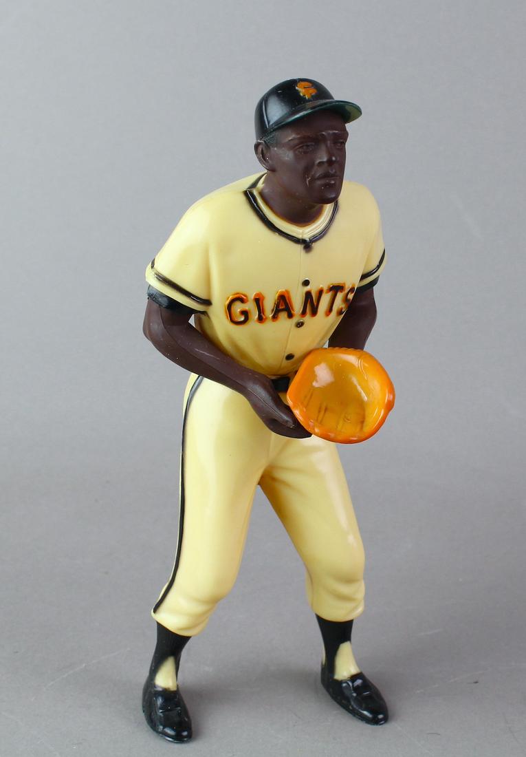 1950s Hartland Willie Mays Baseball Statue: 1950s Hartland Willie Mays #24 San Francisco Giants Baseball Statue. Realistic plastic tribute of Mays and his famous basket catch. 7 inches tall,.