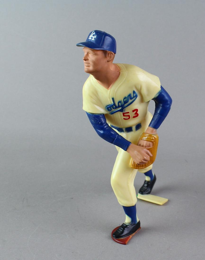 1950s Don Drysdale Dodgers Hartland Baseball Statue: 1950s Don Drysdale #534 LA Dodgers Hartland Baseball Statue. Dodger's pitcher by Hartland Plastics.