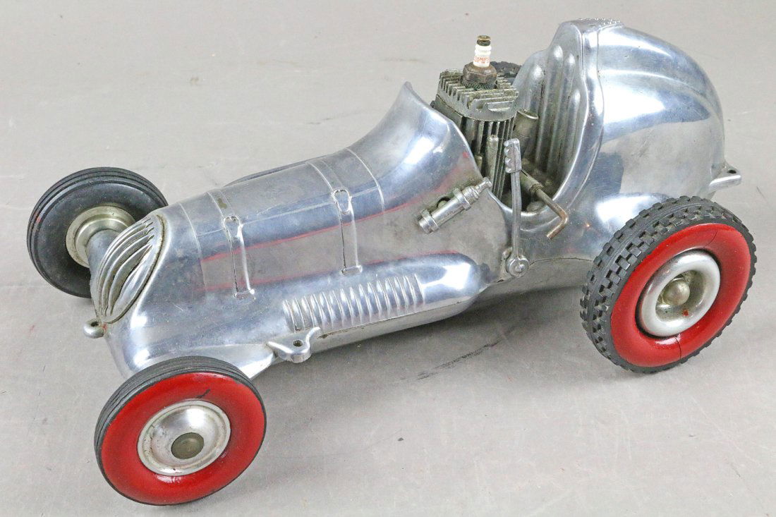 Ray Cox Thimble Drome Tether Car, Early, Santa Anna, Ca, 10 inches EX: Ray Cox Thimble Drome Tether Car, Early, Santa Anna, Ca, 10 inches EX