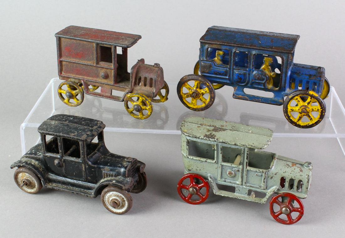 4 Early Cast Iron Cars (1 of 3)