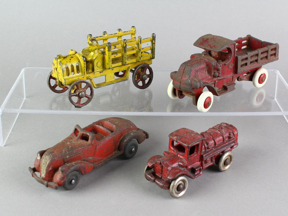 Cast Iron Car & Trucks Arcade & Hubley (1 of 2)