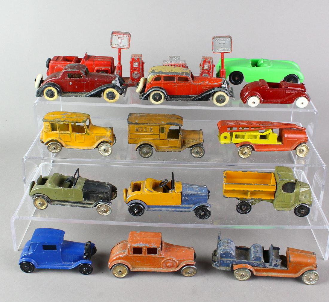14 Tootsietoy Cars & Trucks Including Grahams (1 of 3)