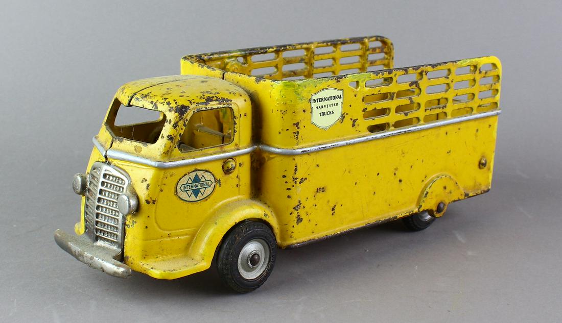 1938 Arcade IH Cab Over Engine Stake Truck (1 of 3)