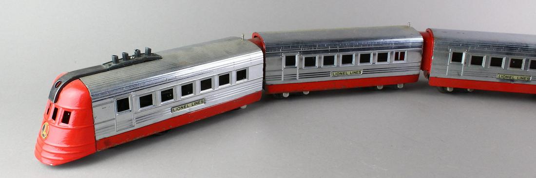 Lionel Streamlined Metal Train (1 of 3)
