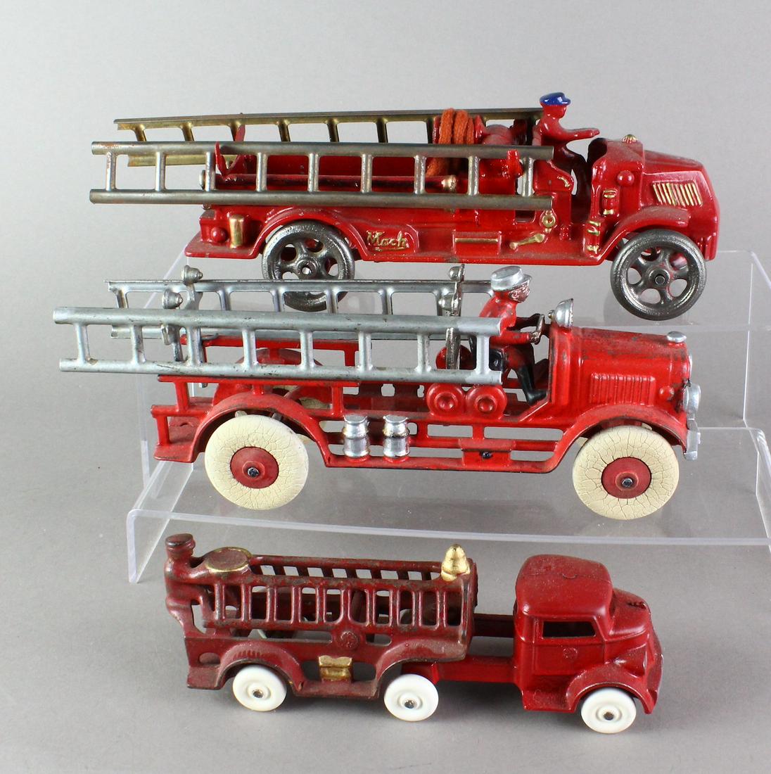 Arcade Mack Chemical Truck, Kenton and Hubley (1 of 4)