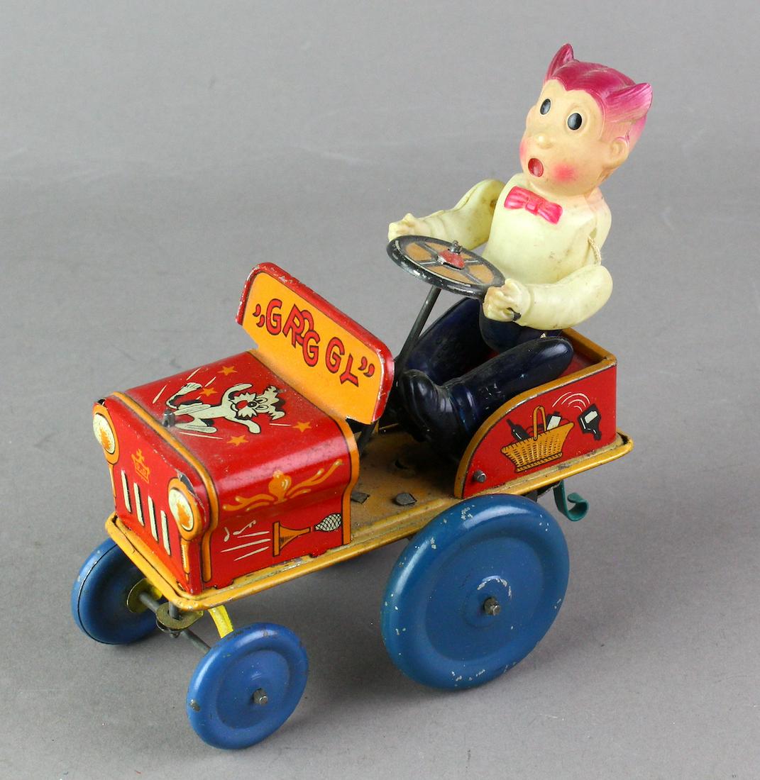 Japan Tin Dagwood Bumstead Crazy Car Celluloid Driver (1 of 5)