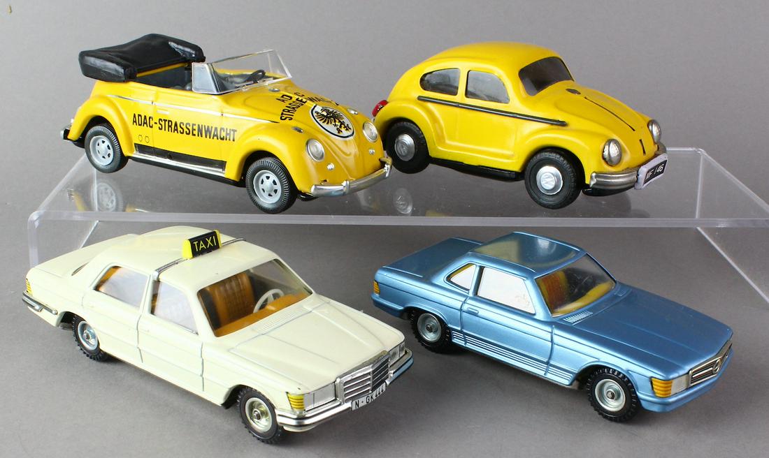 German & Japan Tin Cars CKO (1 of 4)