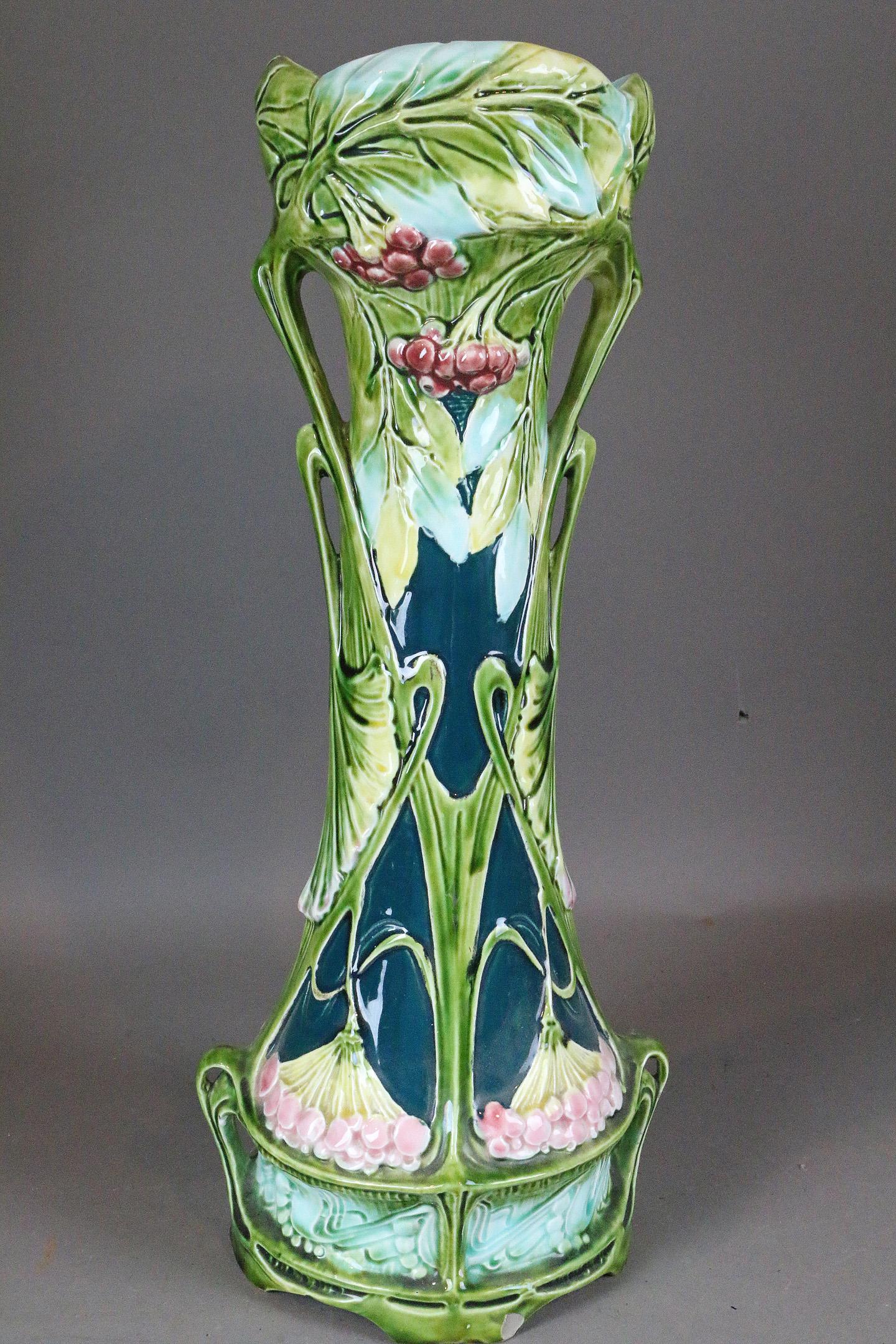 Majolica Art Nouveau Vase: Majolica Art Nouveau Vase, 16 inches