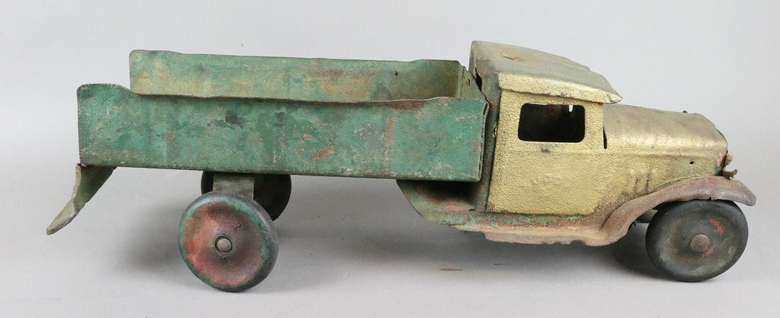 Buddy L Dump Truck 1930s (1 of 2)