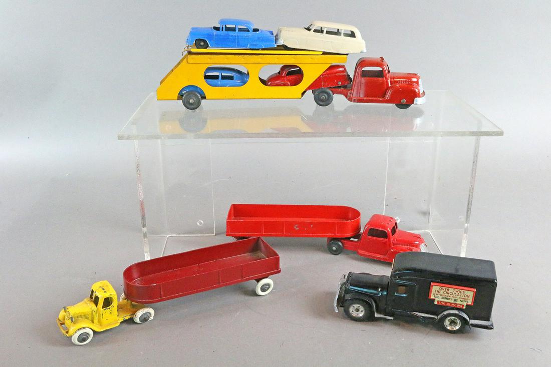 Tootsietoy Car Transporter Lot: Tootsietoy Car Transporter Lot, 10 inches