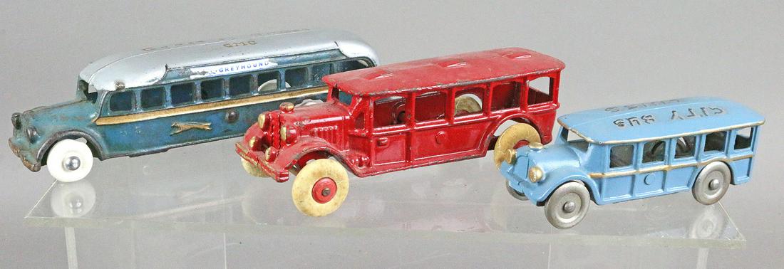 Dent Hubley Cast Iron Fageol Bus Lot (1 of 2)
