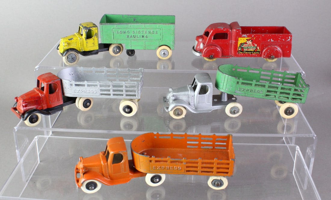 Tootsietoy Trucks & Trailers (1 of 3)