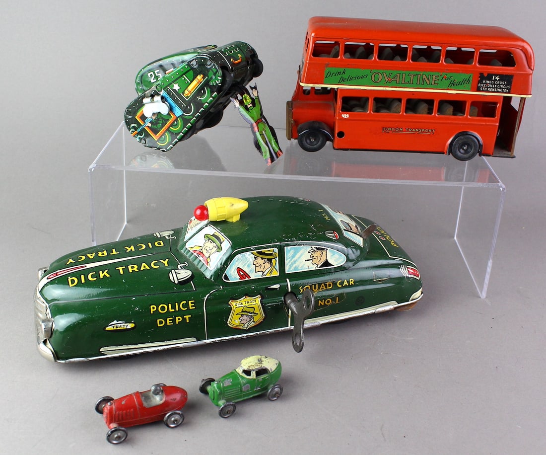 Marx Dick Tracy, Army Man Lifts Tank, London Bus (1 of 4)