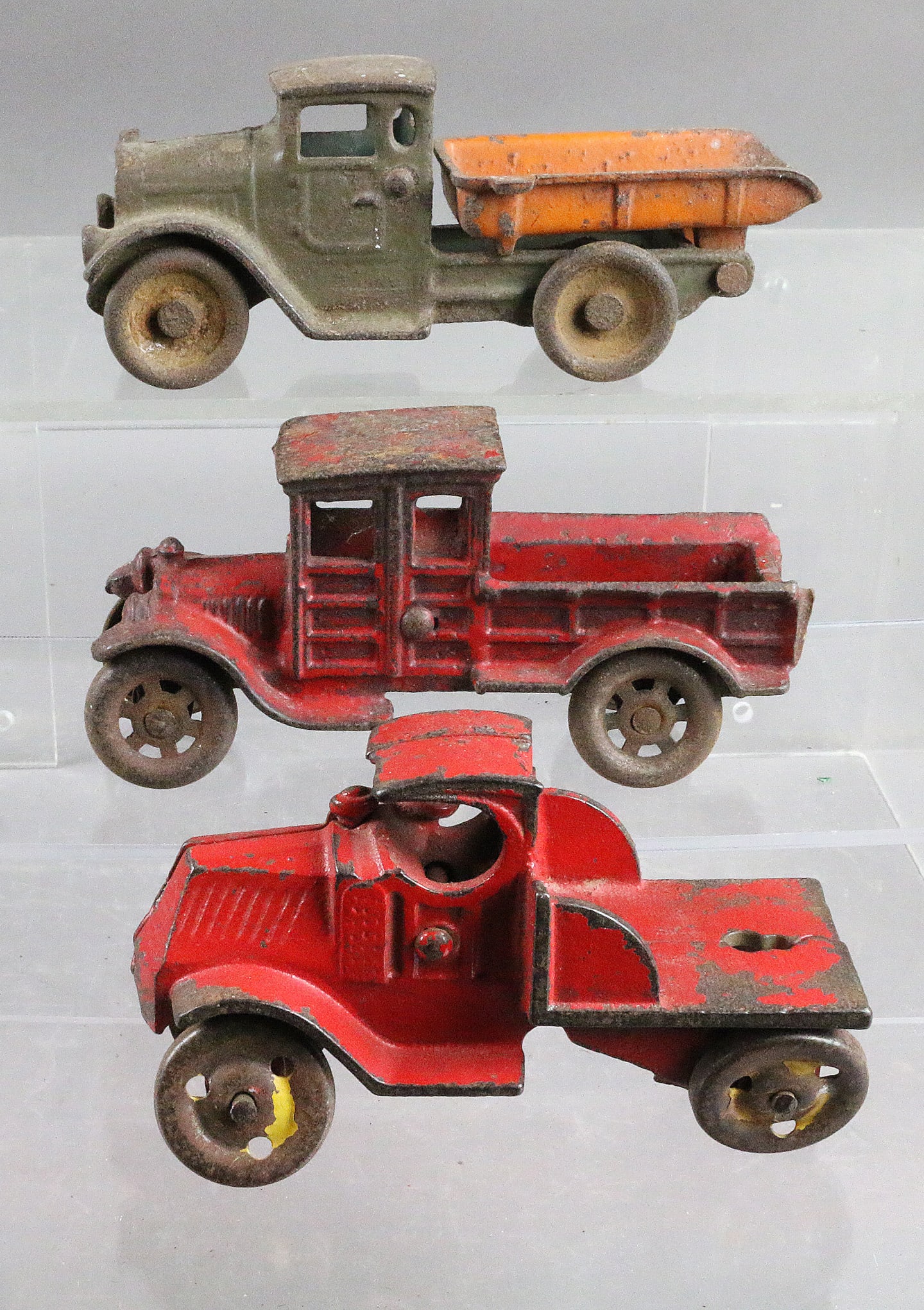 AC Williams, Kilgore, Walker Stewart Truck Lot Cast Iron (1 of 2)