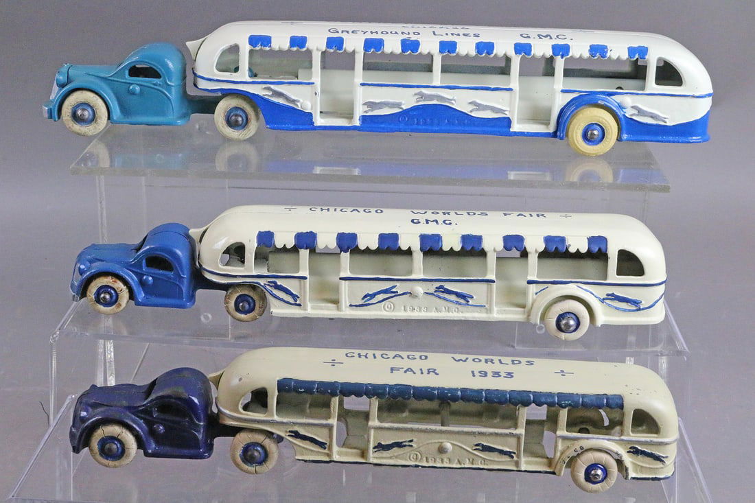 Arcade Century Of Progress Cast Iron Bus Lot (1 of 2)