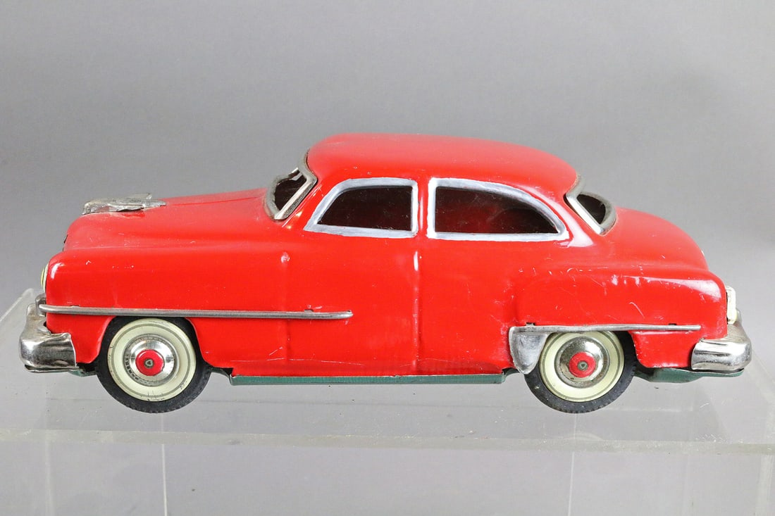 1950s Yonezawa Japan Tin Chrysler Hard Top: 1950s Yonezawa Japan Tin Chrysler Hard Top, 10 inches, hard to find friction car.