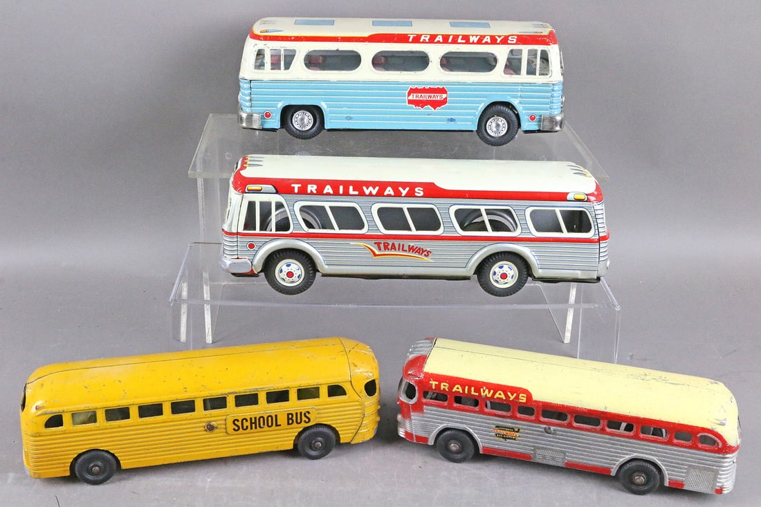 Trailways Bus Lot Japan 1940s (1 of 2)