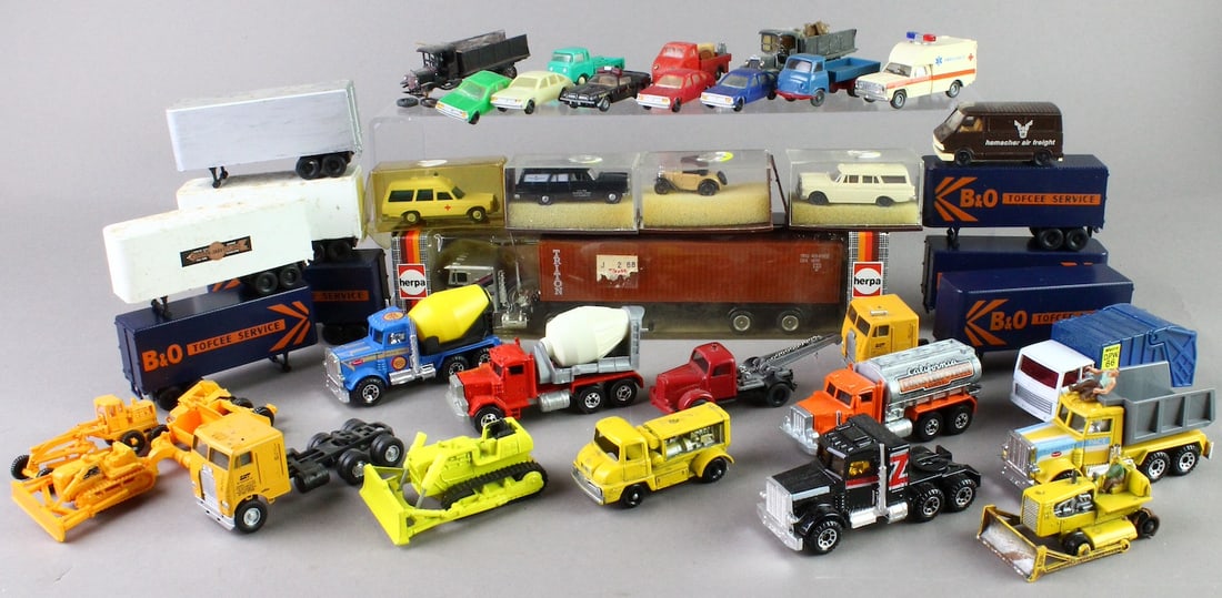 HO Cars Trucks, Trailers Diecast & Construction (1 of 3)