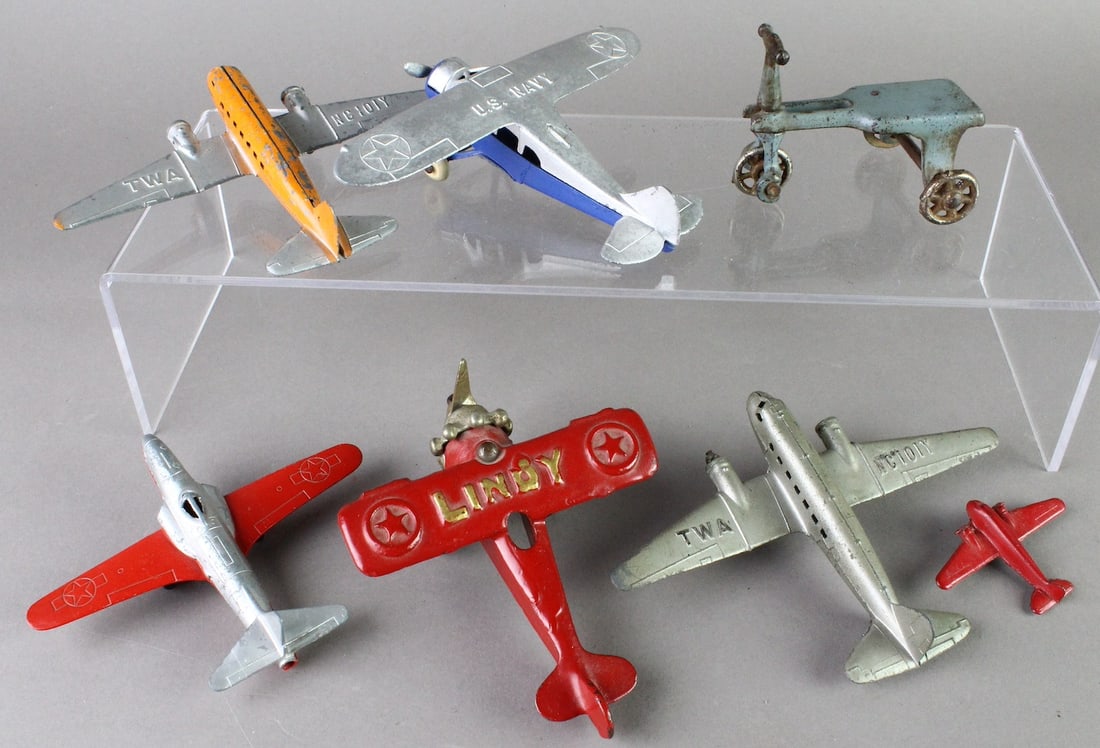 Hubley Lindy Airplane & Tootsietoy Airplanes (1 of 4)