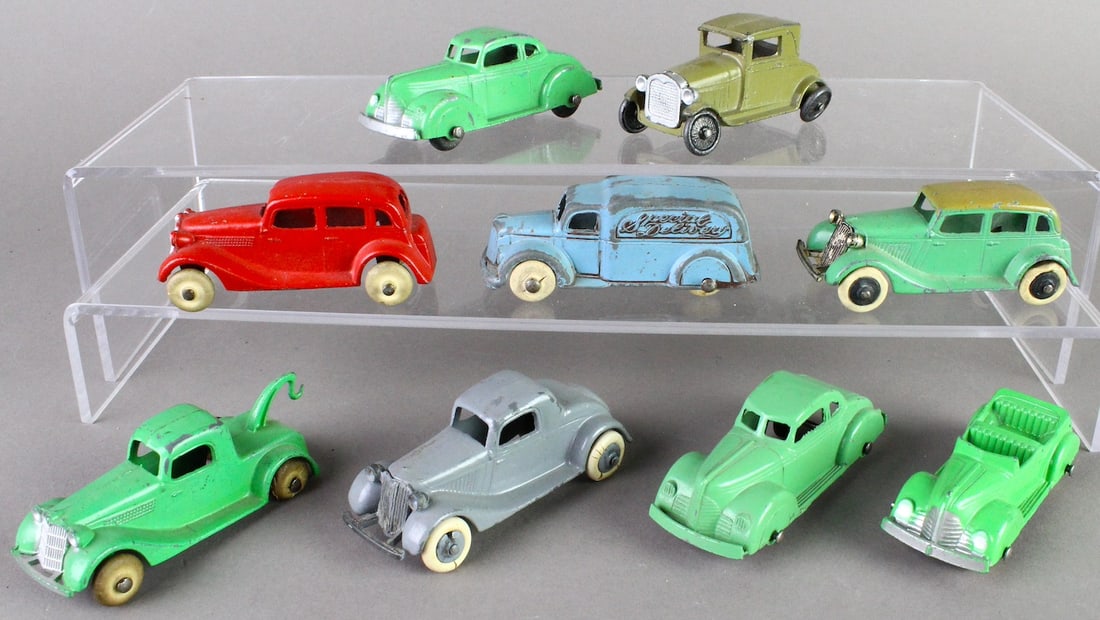 1930s Tootsietoy Diecast Cars & Trucks (1 of 4)